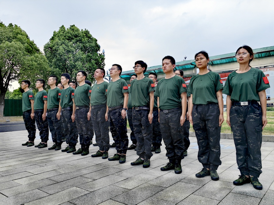 激揚(yáng)初心·再啟航 | 海岸藥業(yè)管理干部軍事訓(xùn)練正式開營